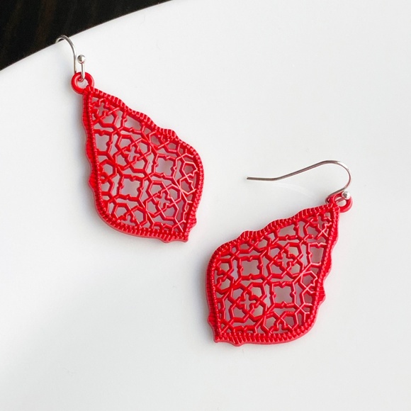 NEW Leaf Filigree Earrings (red) - Picture 3 of 7